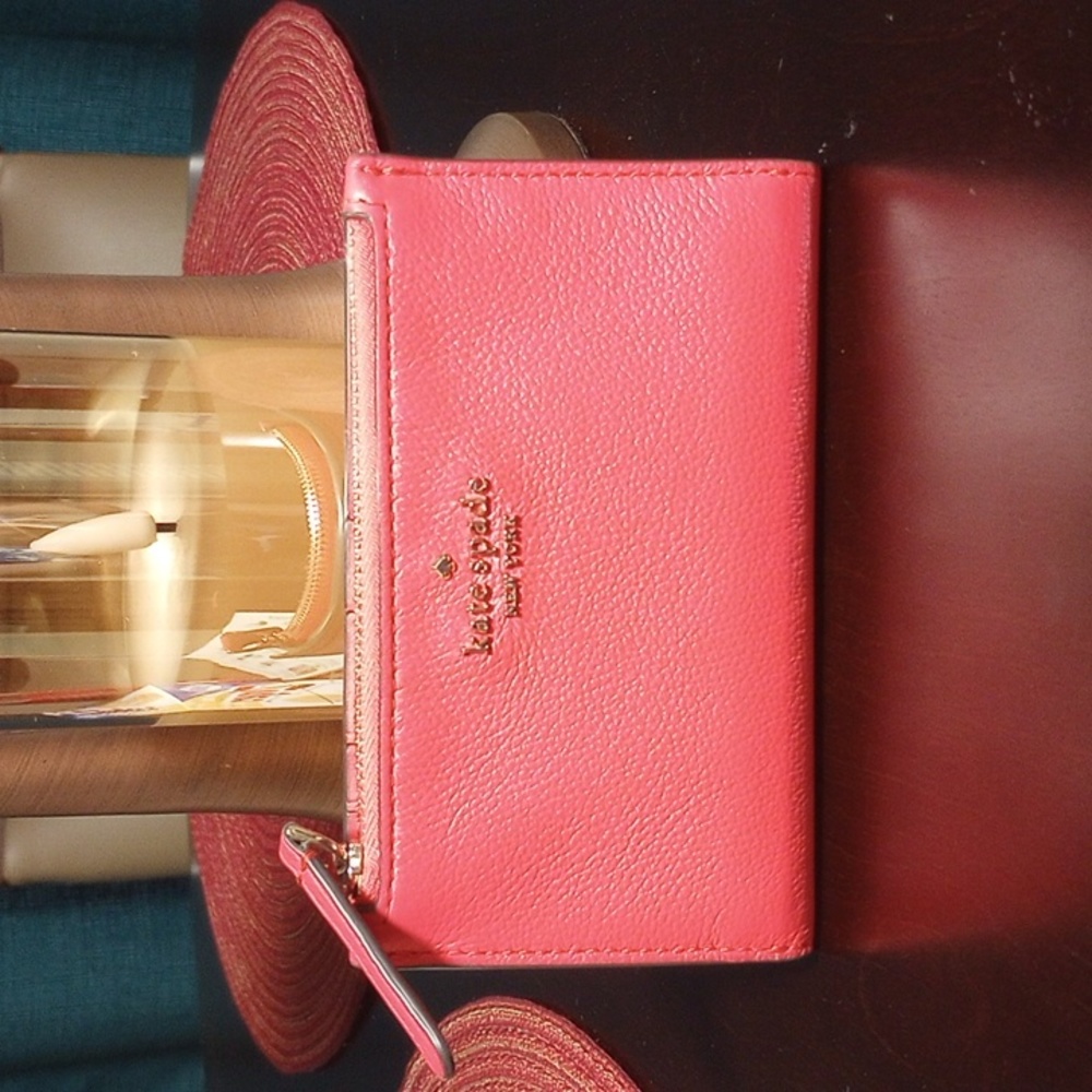NWOT Kate Spade Pebbled Bi-Fold Wallet -Coral Pink